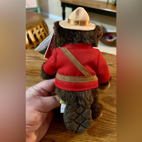RCMP GRC Royal Canadian Mounted Police Beaver Plush - Canadian Police Plush - Picture 5 of 9